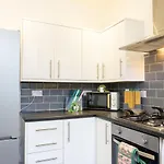 Keith House - Air Host & Stay - Free Parking