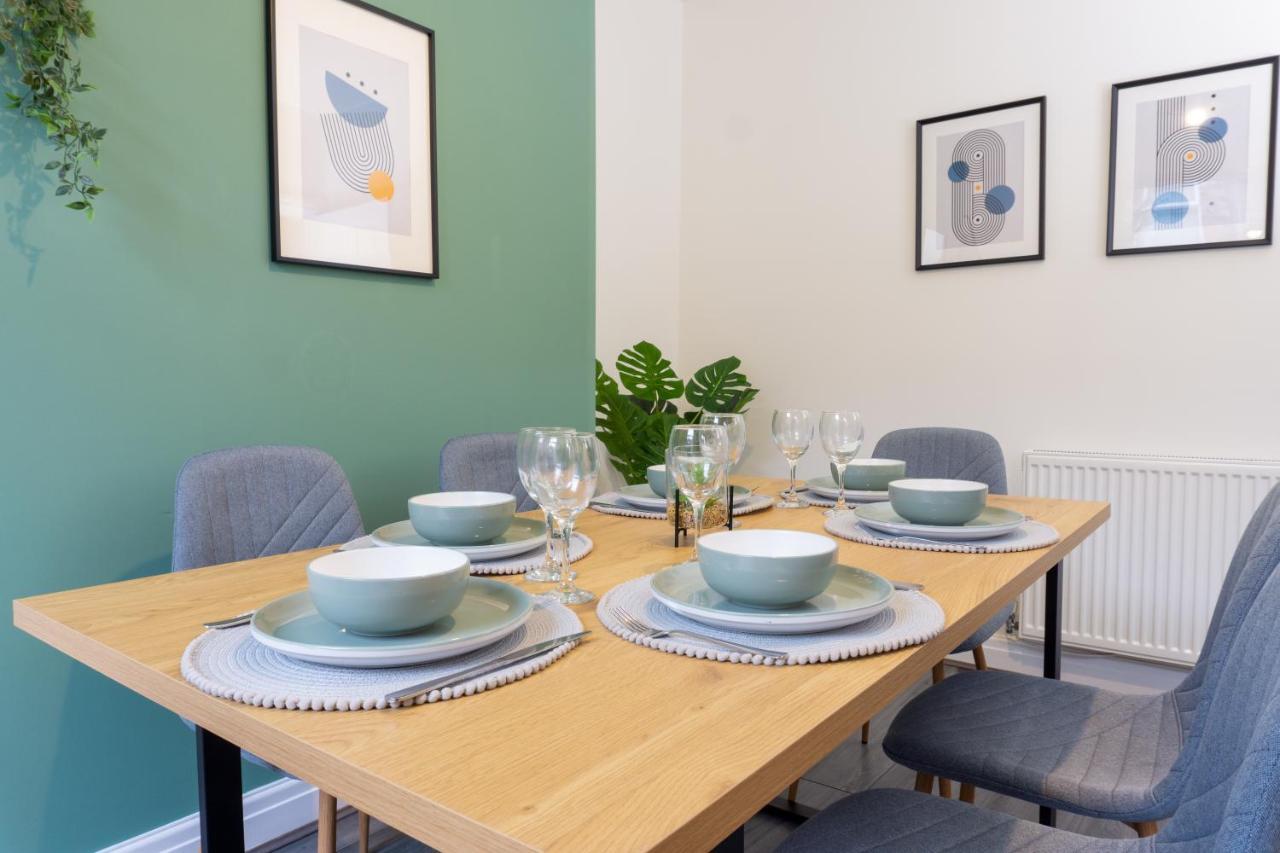 Keith House - Air Host & - Free Parking Liverpool
